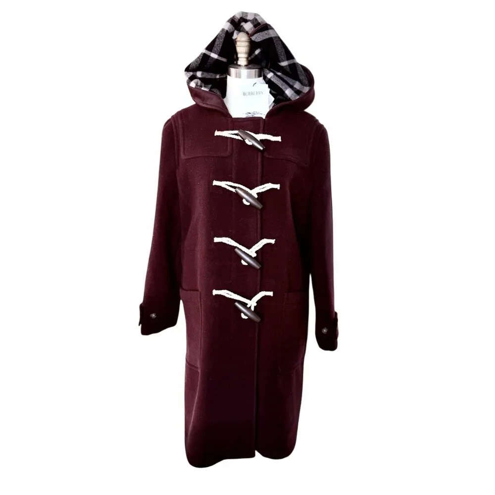 Burberry Belfield Women's Wine Red Merino Wool Hooded‎ Overcoat, Size 4 - Picture 3 of 16